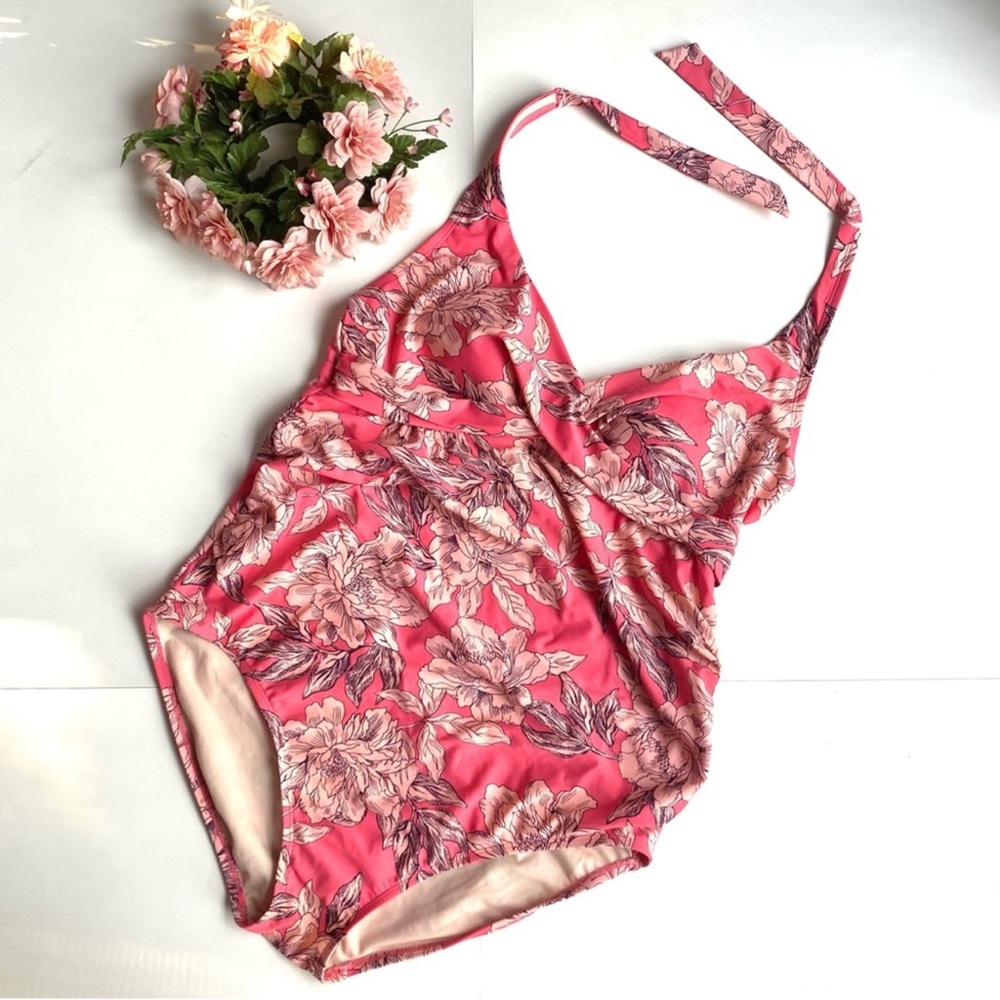 Isabel Maternity by Ingrid & Isabel Pink Floral Halter Neck One
Piece Swimsuit